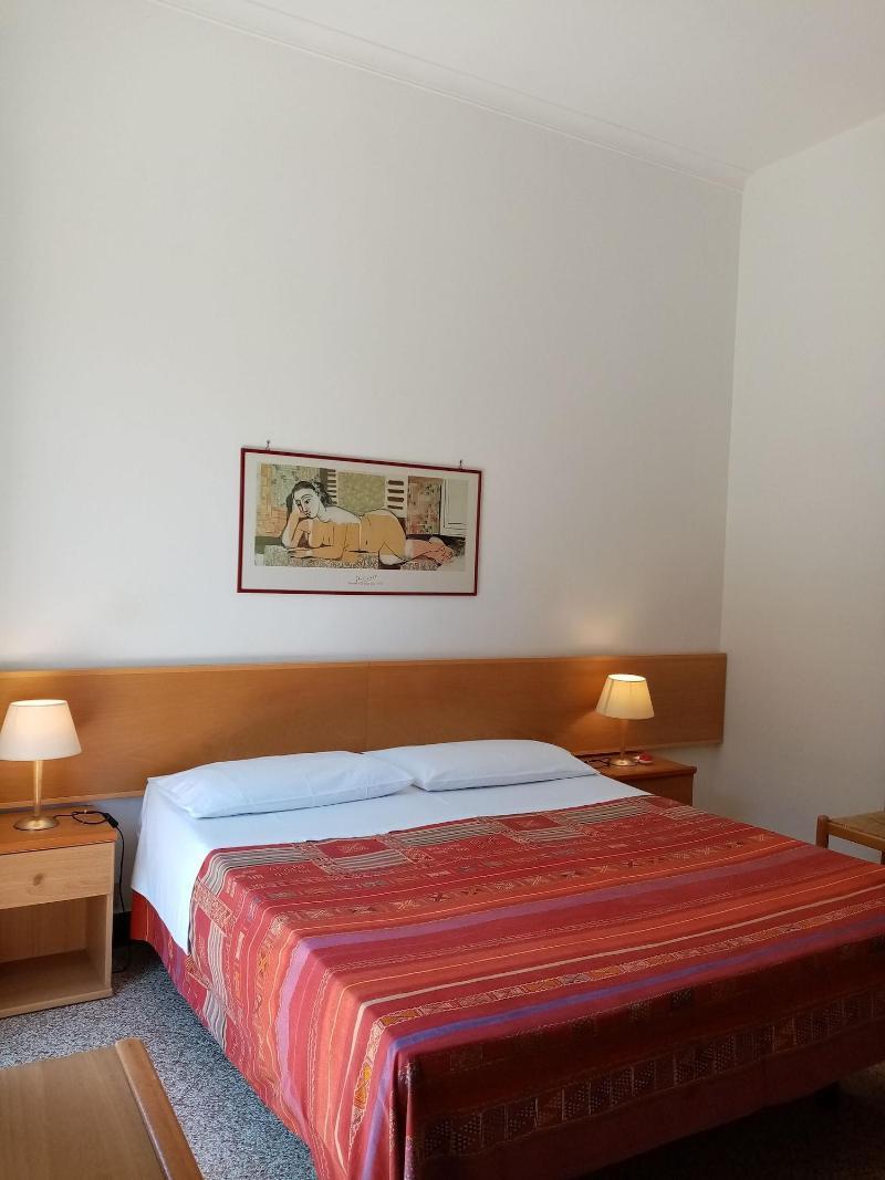 Ariston Petit Hotel Palermo Bagian luar foto