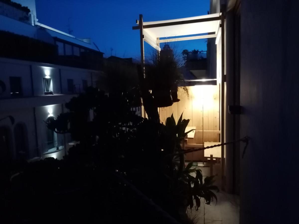 Ariston Petit Hotel Palermo Bagian luar foto